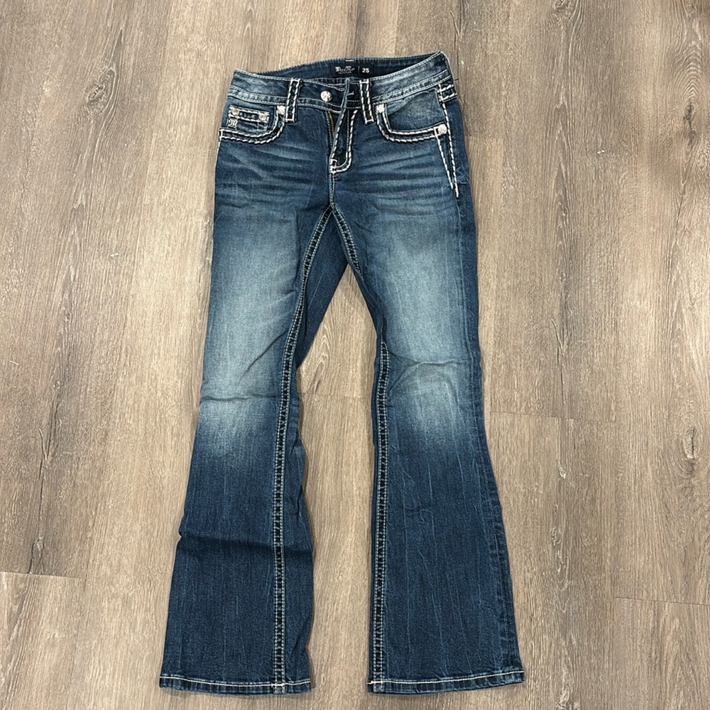 Miss Me boot cut jeans!
Never worn!